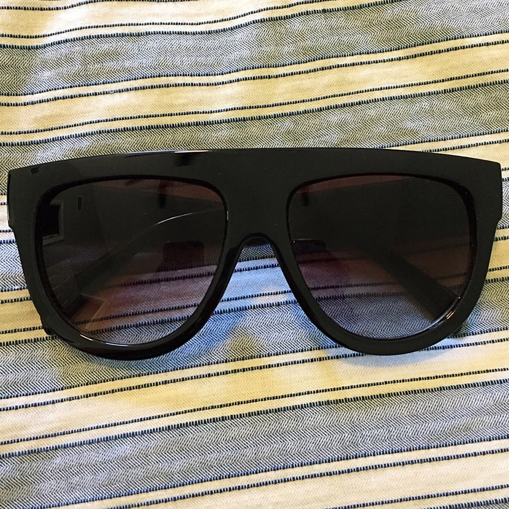 Black ombré sunglasses
